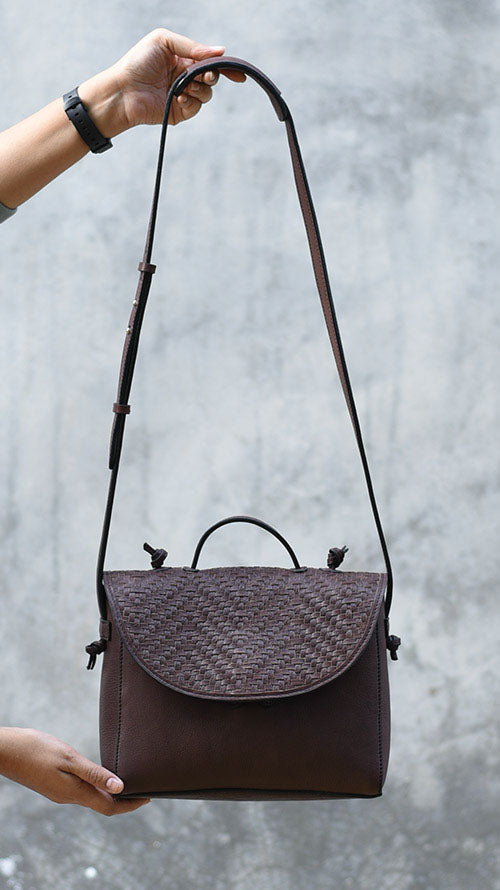 Woven Oak Monday Sling