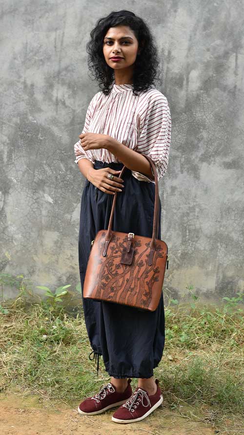 Gond Gingerbread Little Drew