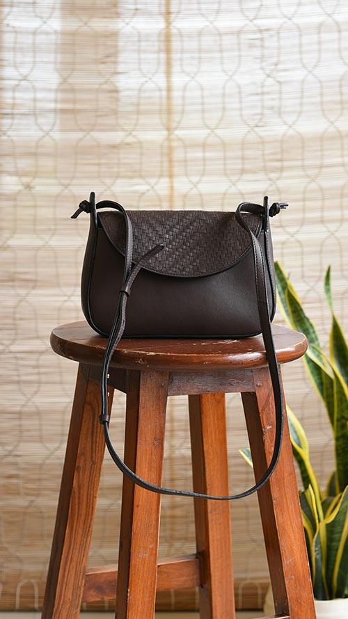 Woven Oak Tuesday Sling
