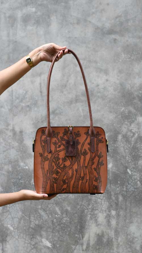 Gond Gingerbread Little Drew