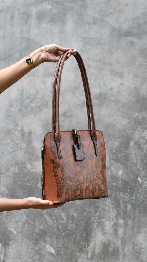 Gond Gingerbread Little Drew