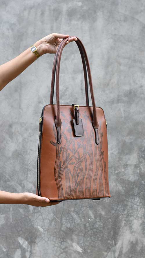 Gond Gingerbread Long Drew