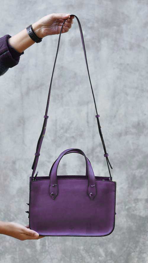 Jamun Saturday Sling