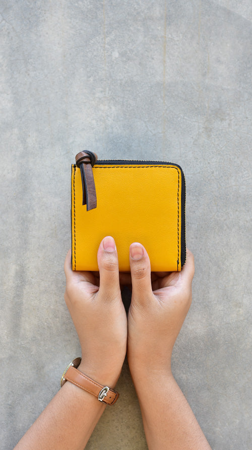 Wallets and cases for Woman 2024 | Mango Singapore