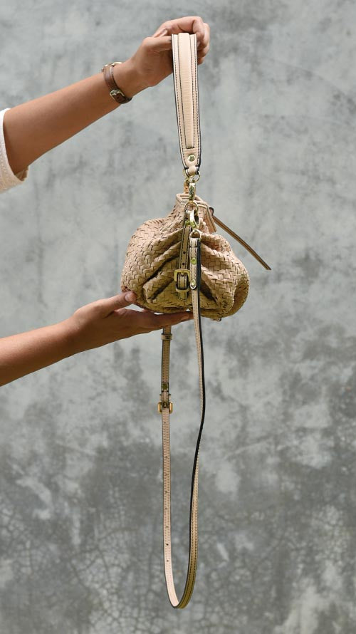All Woven Oyster Tiny Ana