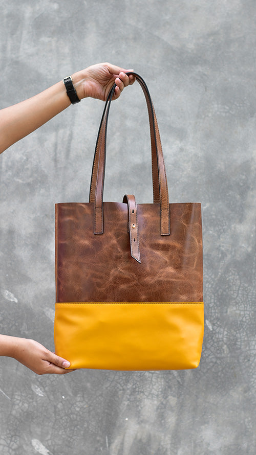 Caramel-Mango Lazy Daisy