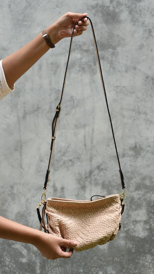 All Woven Oyster Tiny Ana